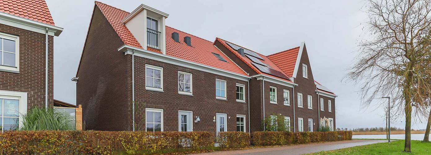 Te koop in Meerstad: Ruime moderne hoekwoning met vijf slaapkamers