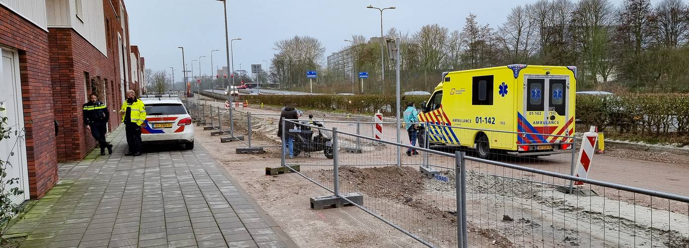 Aanrijding tussen twee personen op scooter en automobilist Groningen