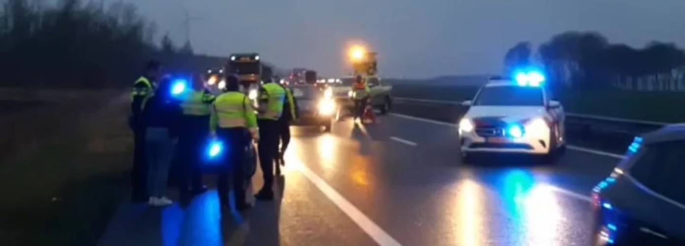 File op de A7 bij Scheemda door ongeval