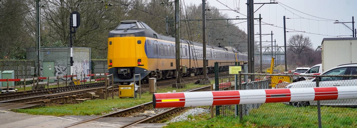 Minder treinen tussen Groningen en Assen door defect spoor