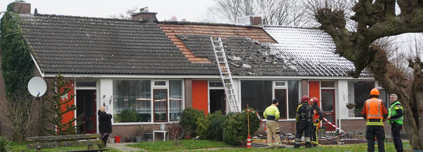 Uitslaande woning brand in Noordwijk door snelle inzet onder controle