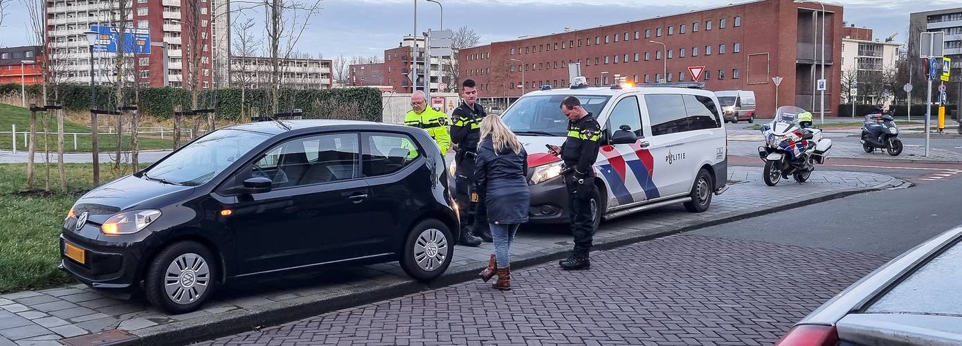 Politie zoekt doorrijder na ongeval stad Groningen