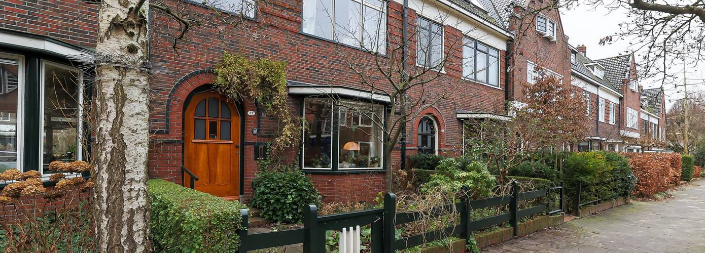 Te koop in Groningen: Sfeervol en royaal jaren 30 herenhuis met 6 slaapkamers