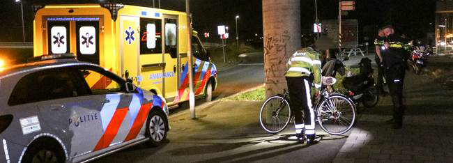 Automobilist gaat ervandoor na aanrijding met fietser Groningen: één gewonde