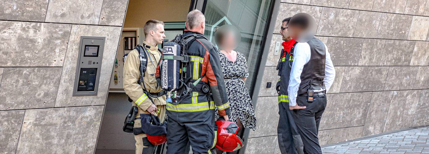 Forum in Groningen deels ontruimd wegens persoon die in lift aan het roken is 