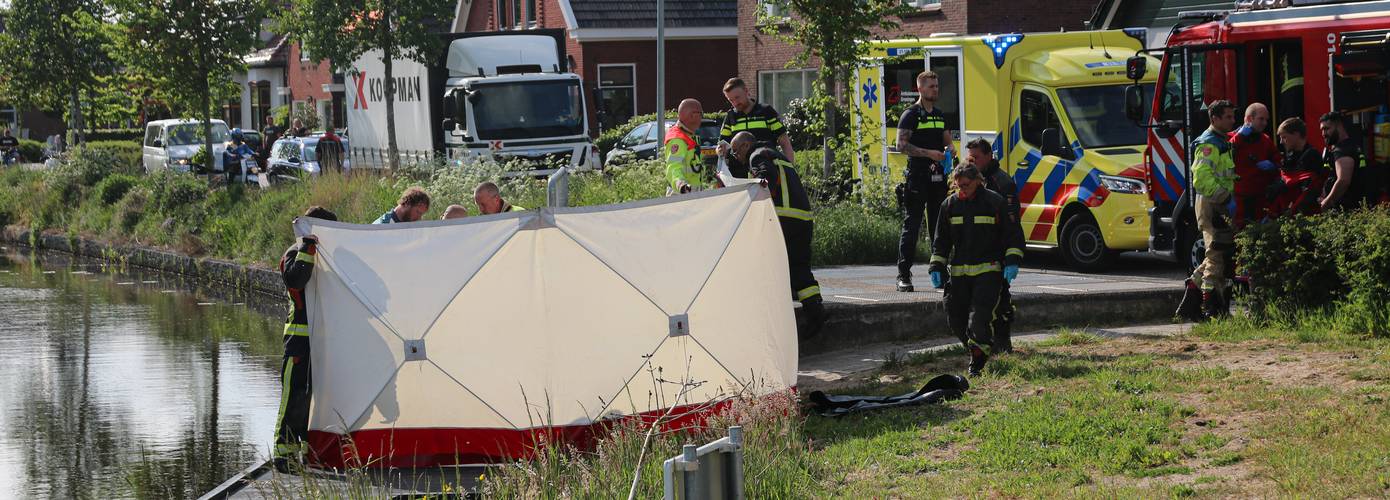 Overleden persoon in water Hoendiep is een 61-jarige man uit Groningen (Video)