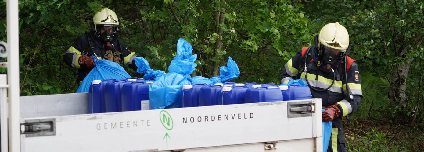 Twee drugsdumpingen laten brandweer en politie uitrukken (video)