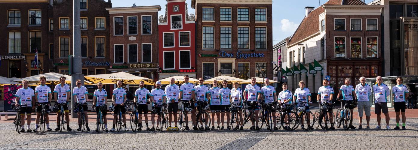 23 Groningers fietsen van Berlijn naar Groningen voor UMCG Kanker Researchfonds