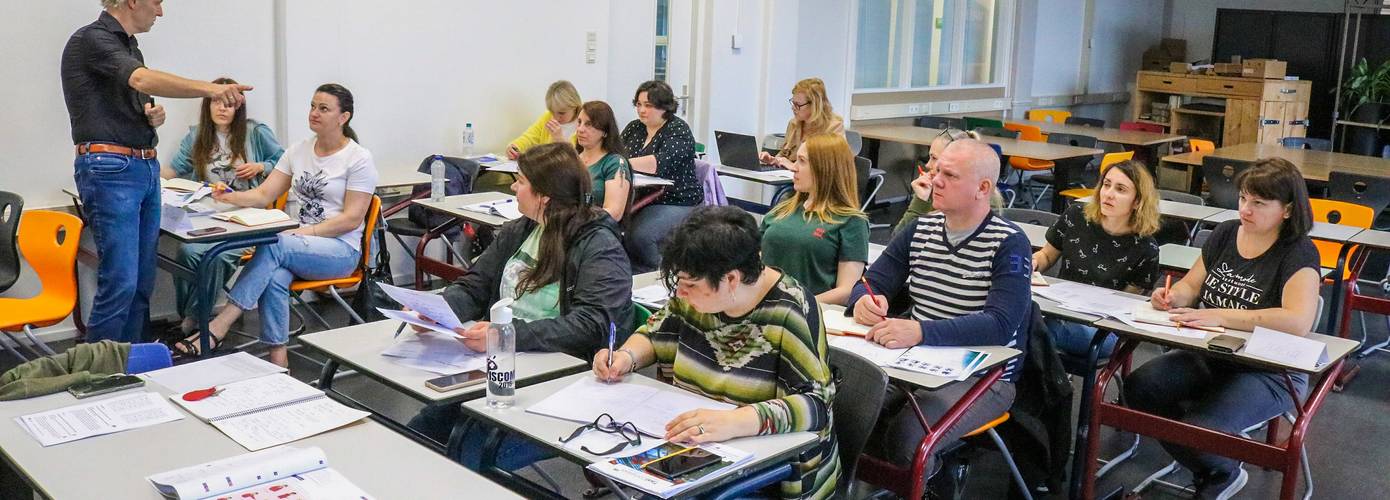 Alfa-college en Noorderpoort verzorgen taallessen voor vluchtelingen uit Oekraïne