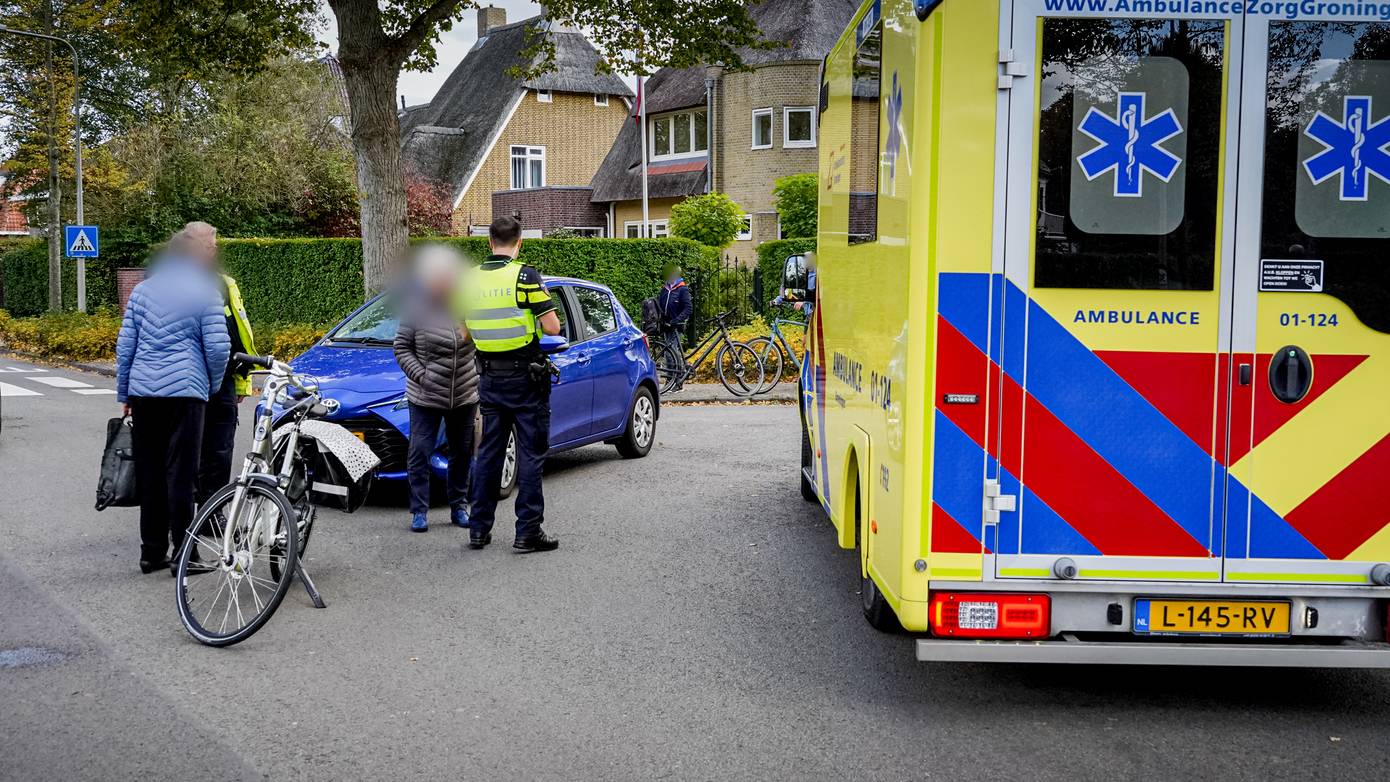 Oudere mevrouw gewond bij aanrijding in Haren