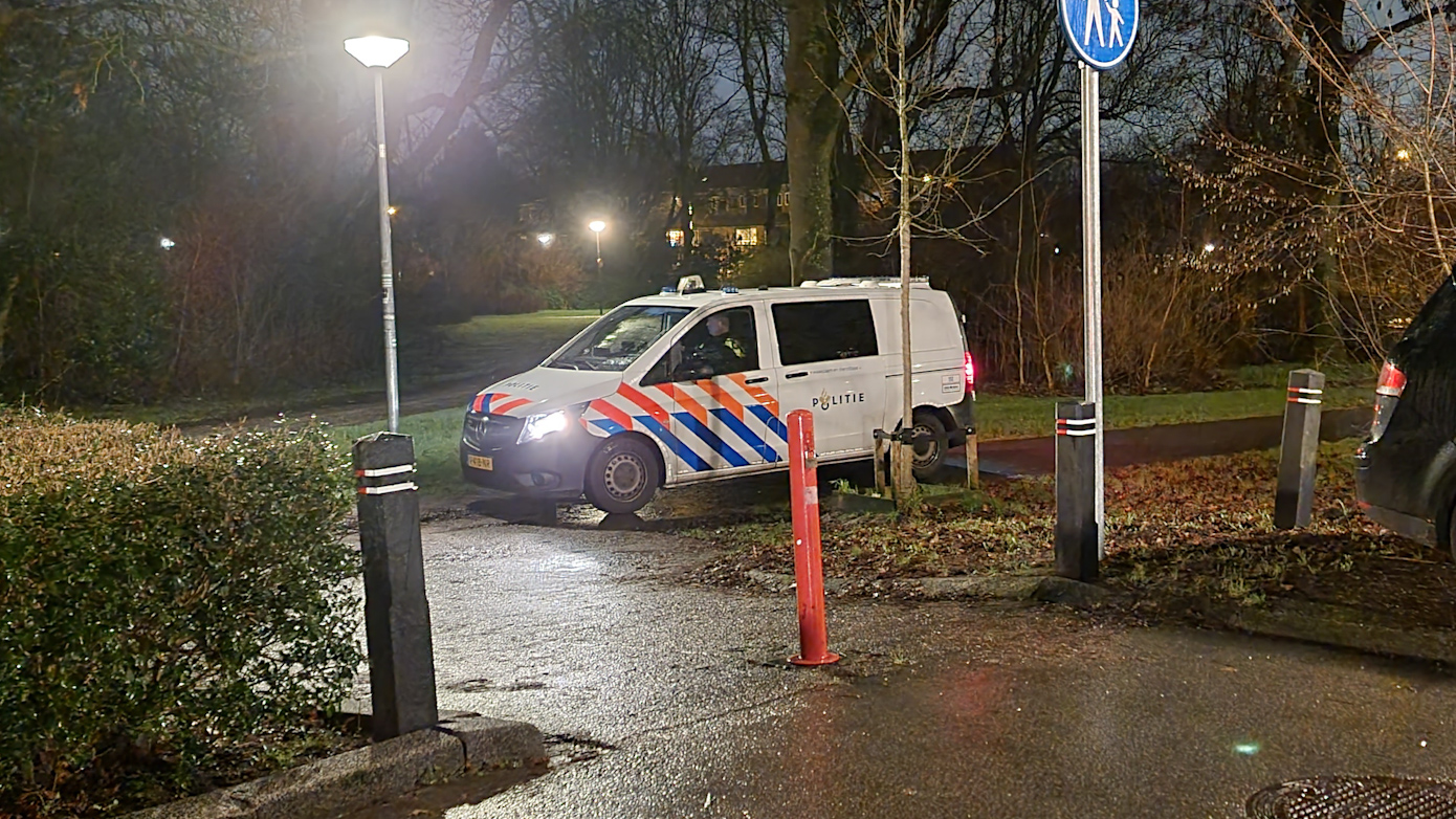 Politie zoekt man na melding woningoverval in Groningen