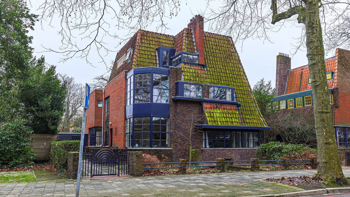 Te koop in Groningen: Monumentale villa (1928) om de hoek van het Noorderplantsoen