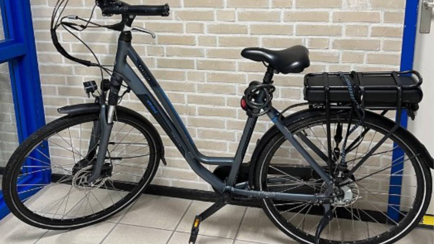 Politie voorkomt diefstal van elektrische fiets, maar wie is de eigenaar?