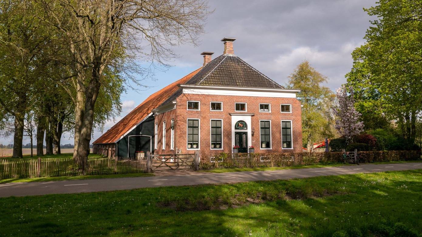 Te koop in Groningen: Monumentale gemoderniseerde woonboerderij de ‘’Mariahoeve’’