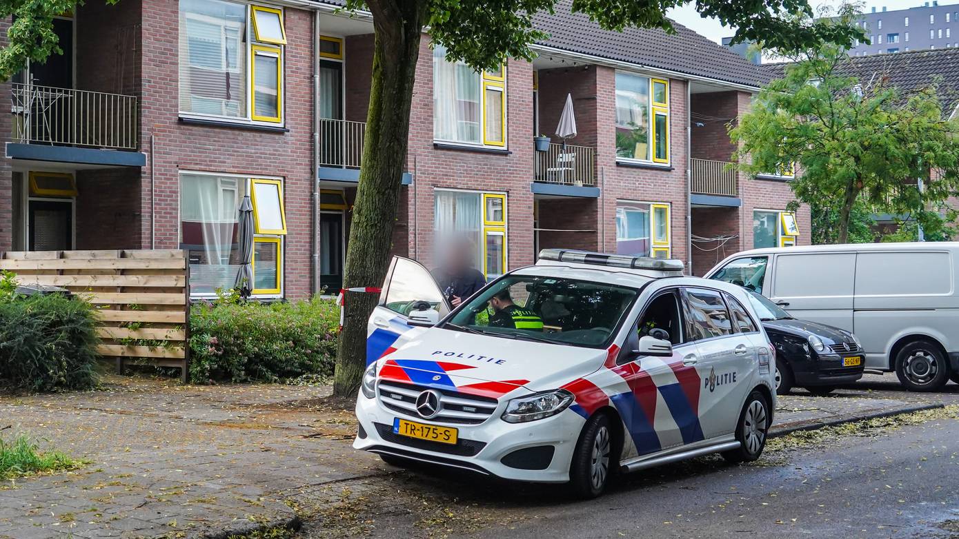 Vier mannen met wapens overvallen woning Groningen (Video)