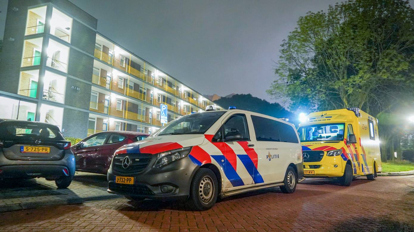 Vrouw met geweld beroofd door twee donker geklede mannen in Groningen (Video)