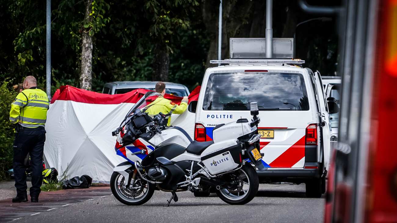 Man overleden bij aanrijding tussen auto en fietser