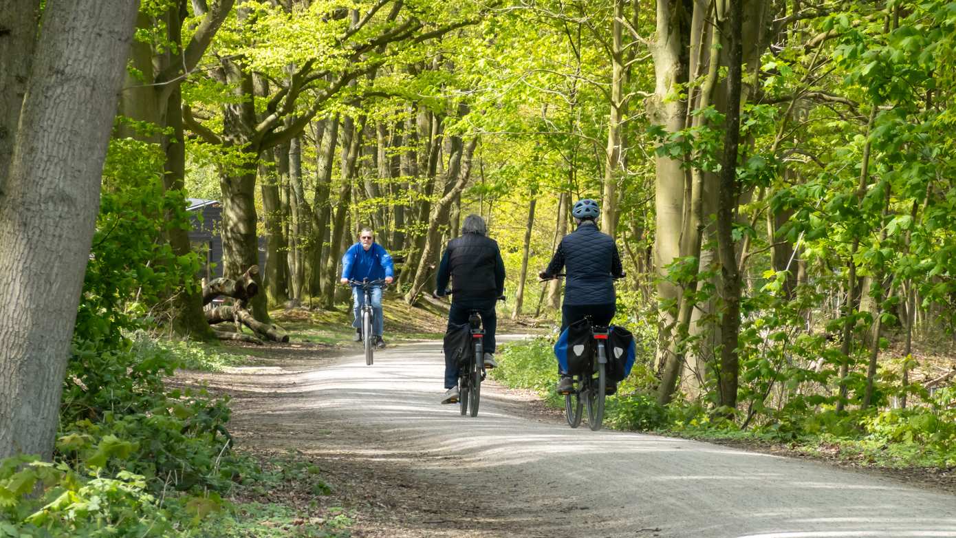 Wethouder Stomphorst trapt Juni Fietsmaand Westerkwartier af