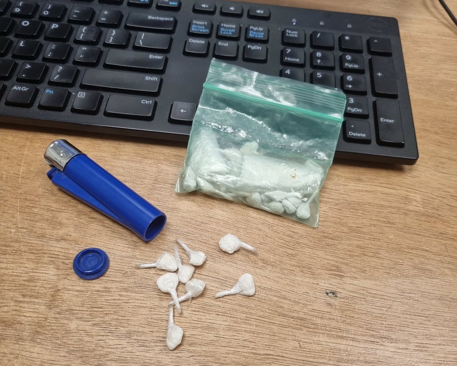 Man (32) uit Groningen aangehouden na vondst bolletjes heroïne en cocaïne