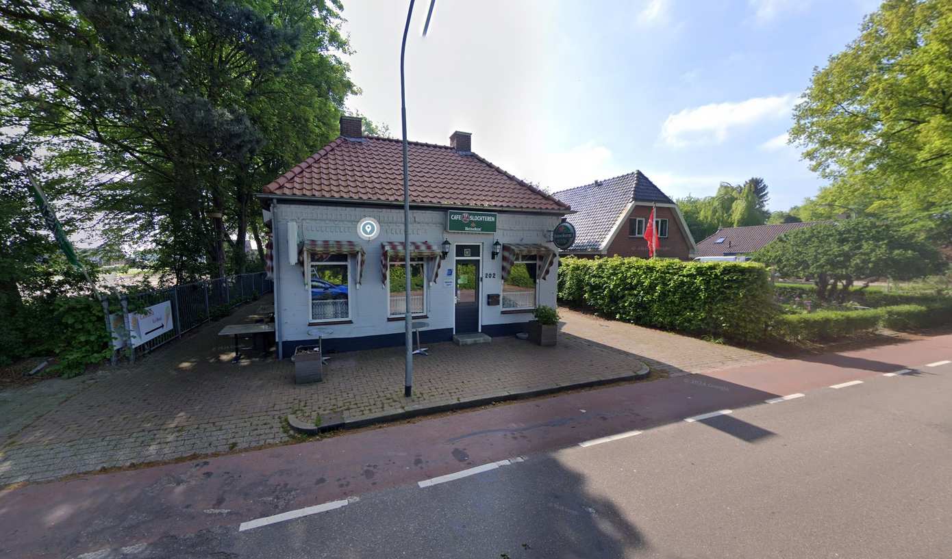 Gemeente koopt pand café aan de Hoofdweg in Slochteren