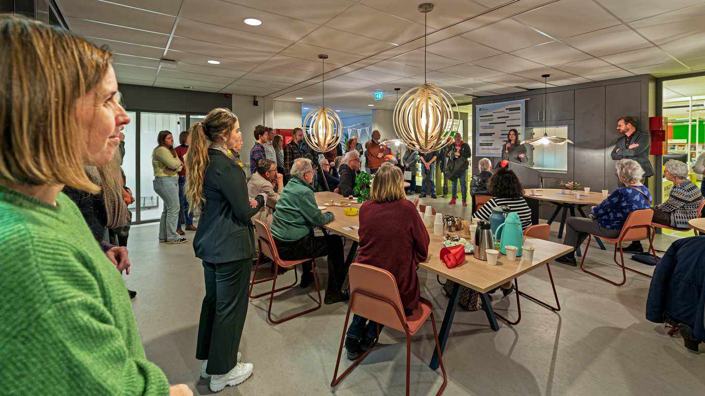 Drukbezochte en feestelijke opening van het Informatieplein Beijum