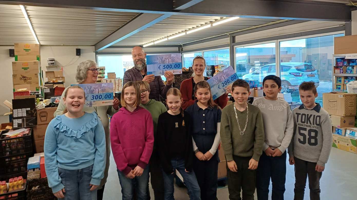 Kinderraad gemeente Stadskanaal verdeelt € 1000,- onder lokale goede doelen