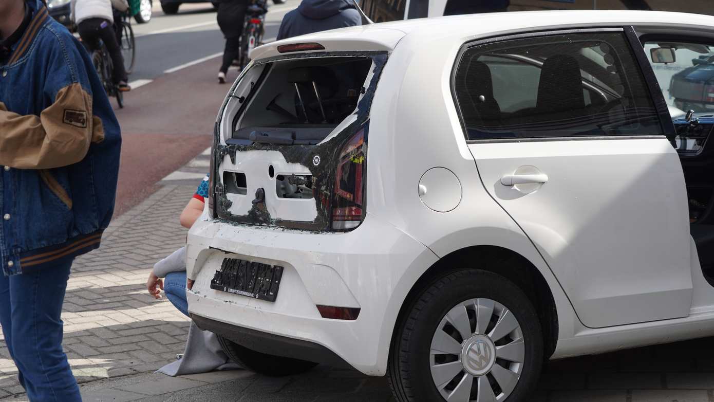 Schade bij ongeval tussen twee auto's