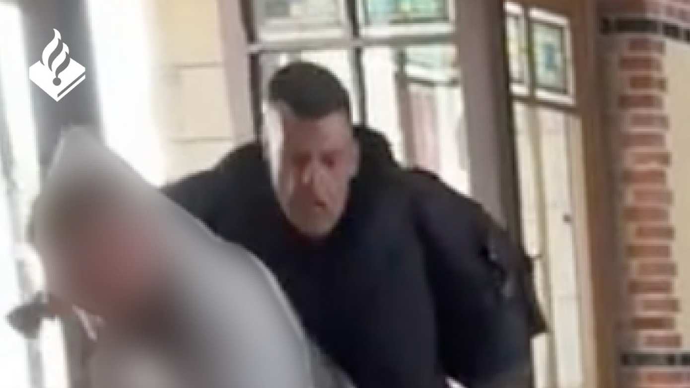 Politie zoekt dader van straatroof op station in Groningen