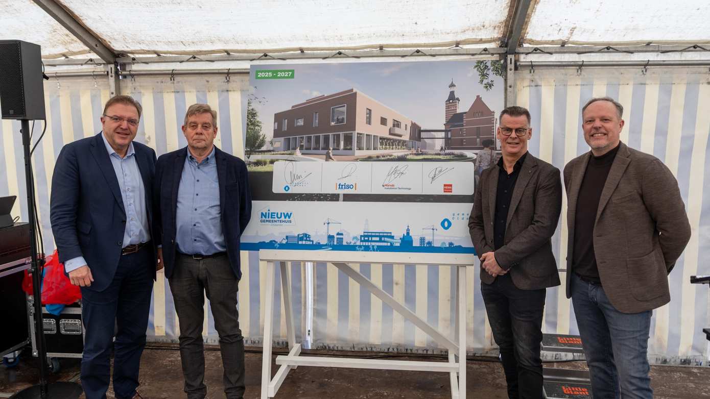 Symbolische handtekeningen bouw nieuw gemeentehuis Oldambt 