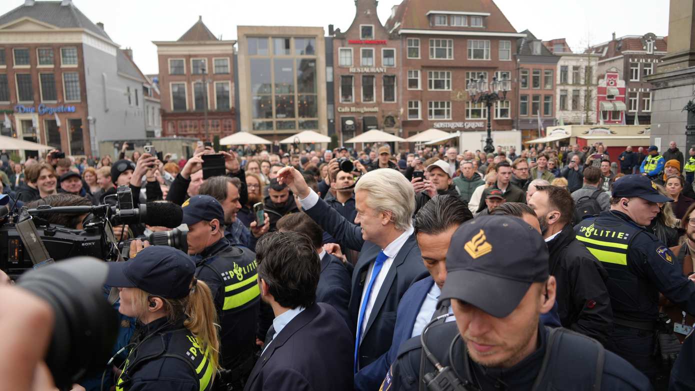 Drukte in stad vanwege campagne Geert Wilders; ook grote tegendemonstratie