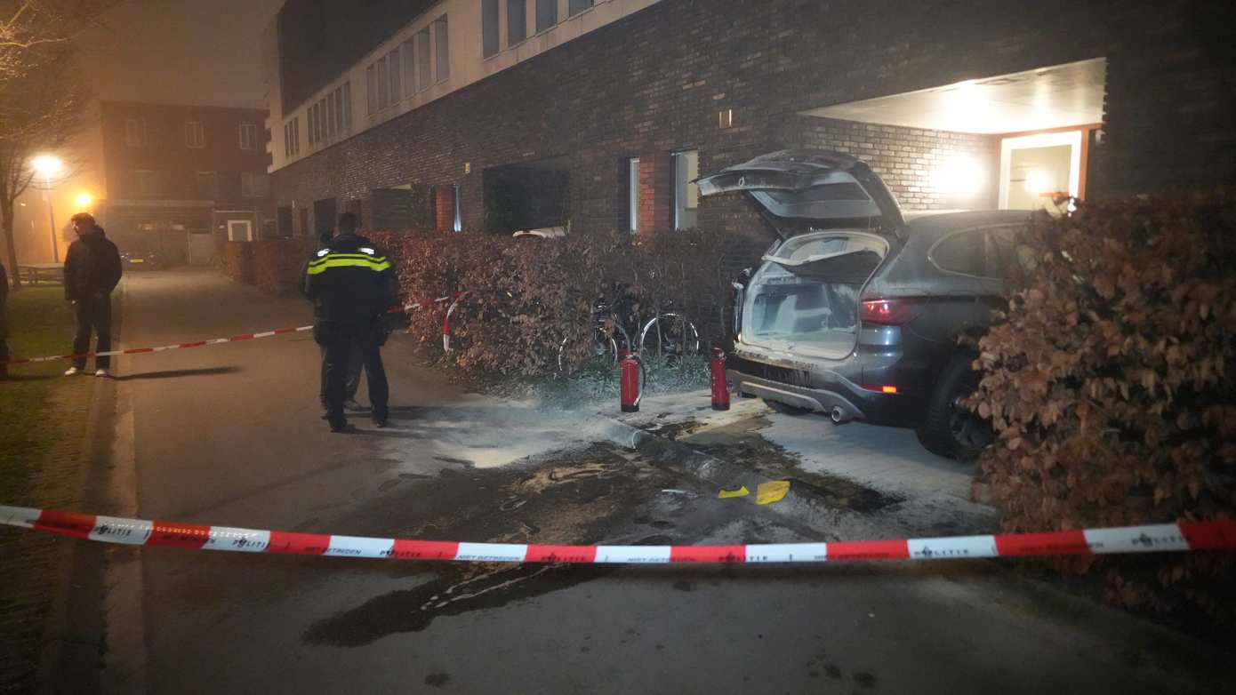 Voor derde keer autobrand op zelfde adres in stad