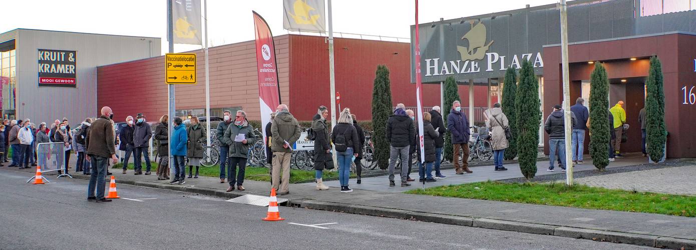 Coronatest-en vaccinatielocaties Groningen gesloten wegens storm Eunice