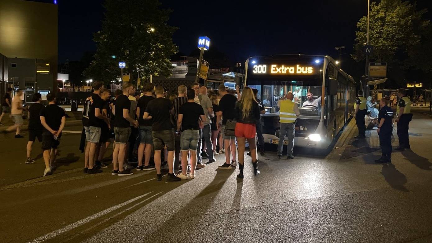 Extra bussen voor bezoekers Rammstein in Stadspark