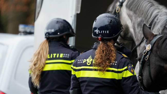 Groningse politie gaat bijstand verlenen anticoronademonstratie Amsterdam