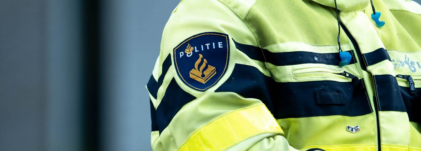 Politie zoekt twee mannen vanwege beroving P&R Hoogkerk 