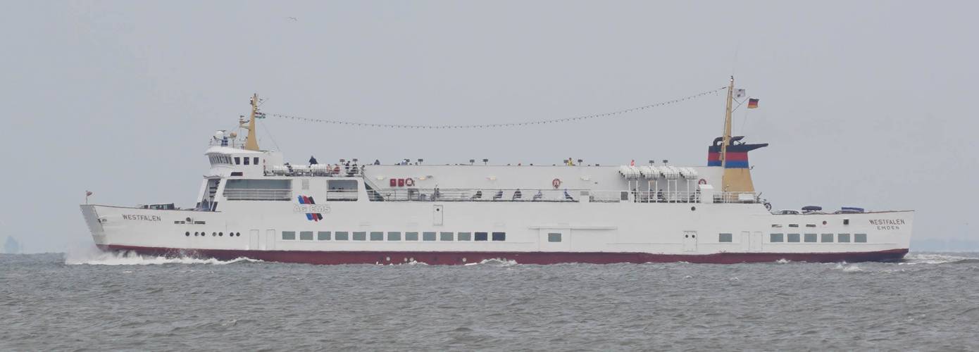 Veerboot Münsterland slaagt met vlag en wimpel voor testvaart