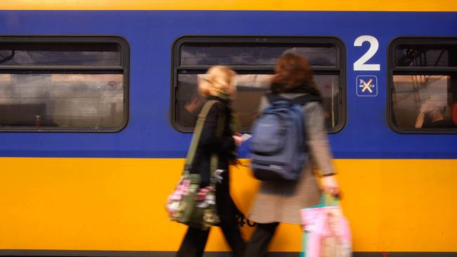 Geen treinen tussen Assen en Groningen door stroomstoring