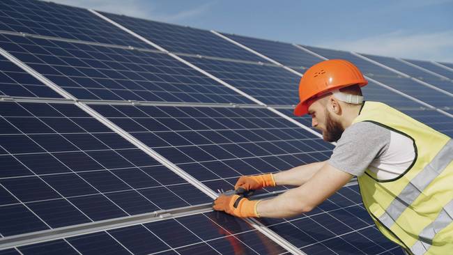 In één jaar 60.000 zonnepanelen erbij op woningen de gemeente Groningen